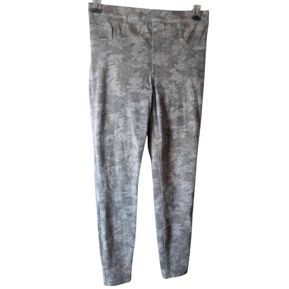 SPANX Jean-ish Ankle Leggings In Stone Wash Camo Size Large - Picture 2 of 3